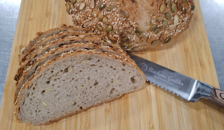Bäckerei Geissler Monatsbrot Apfel Kürbiskern